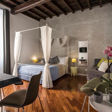 Apartment Near Trevi Fountain Рим Екстериор снимка