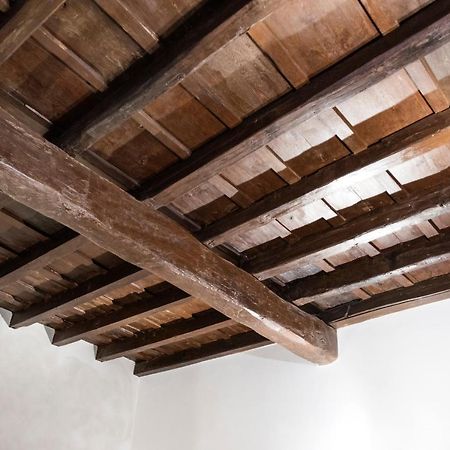 Apartment Near Trevi Fountain Рим Екстериор снимка