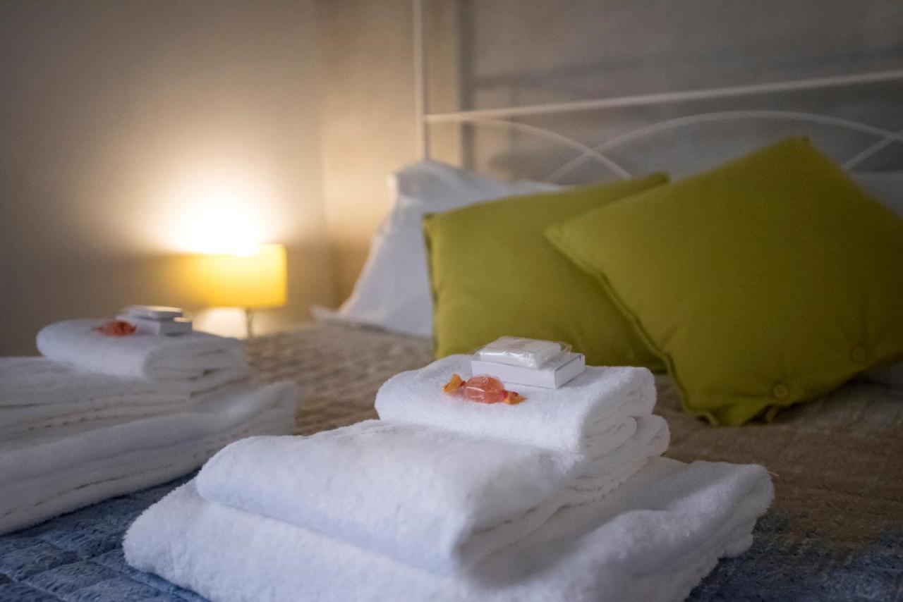 Apartment Near Trevi Fountain Рим Екстериор снимка