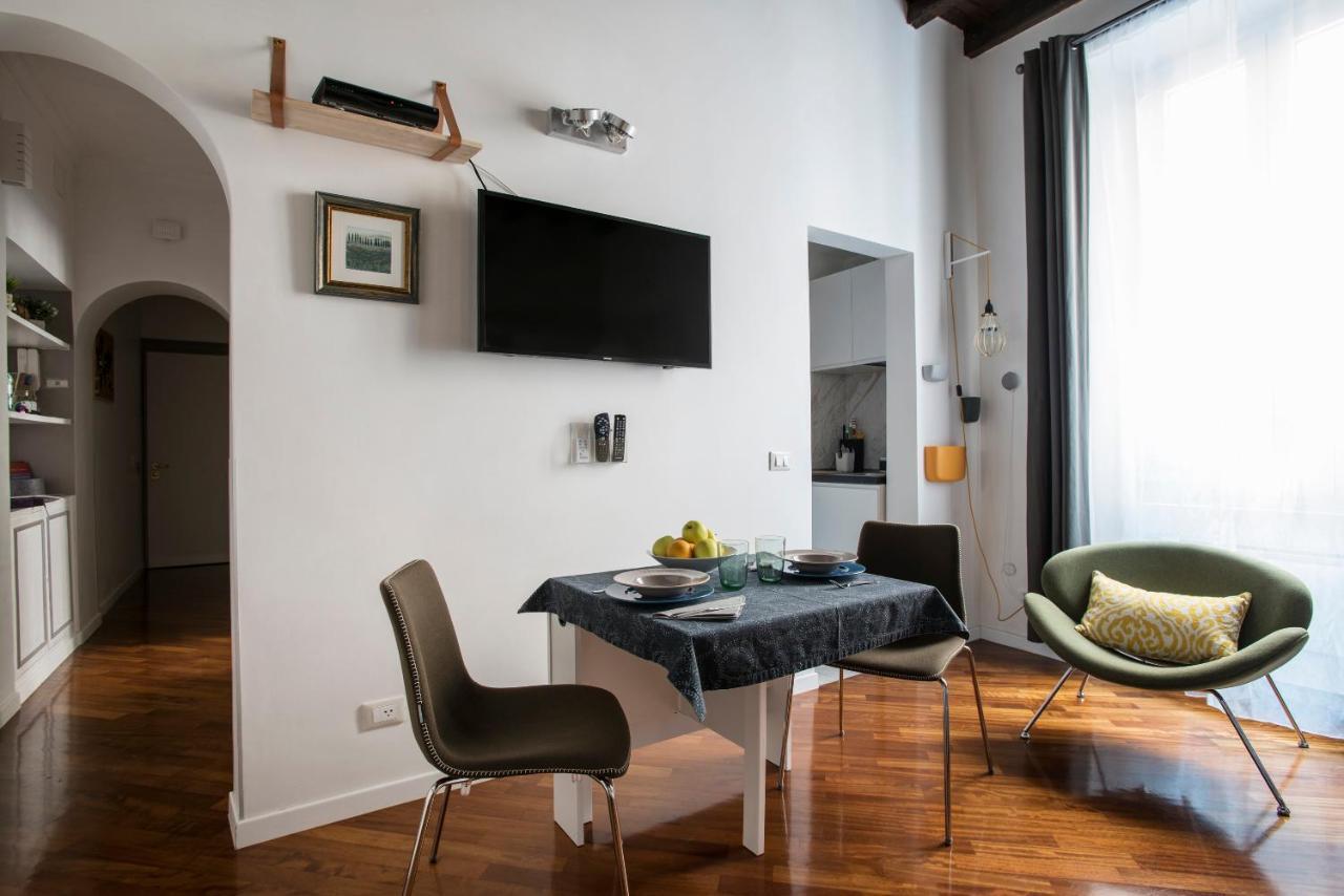Apartment Near Trevi Fountain Рим Екстериор снимка