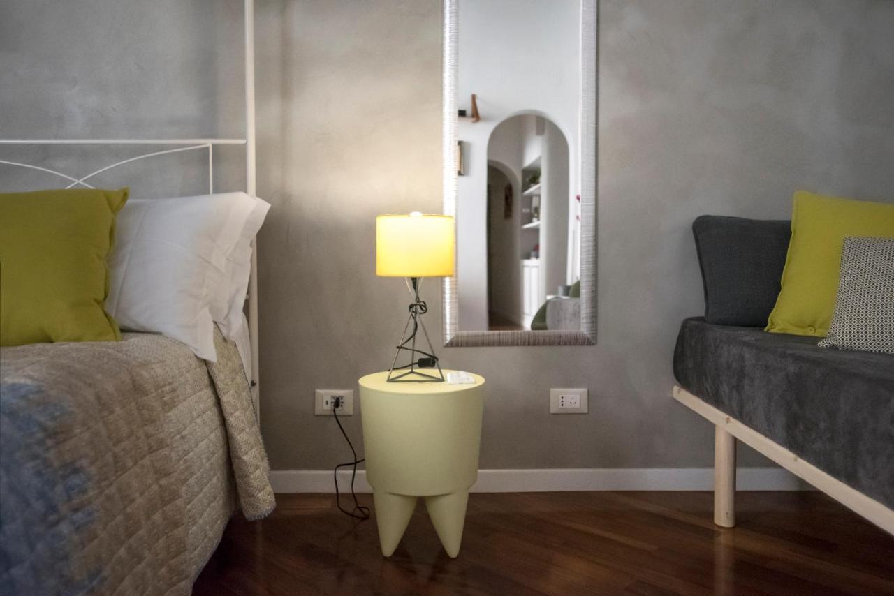 Apartment Near Trevi Fountain Рим Екстериор снимка