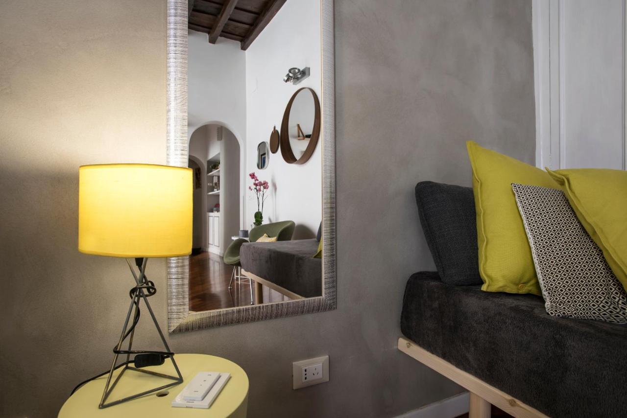 Apartment Near Trevi Fountain Рим Екстериор снимка