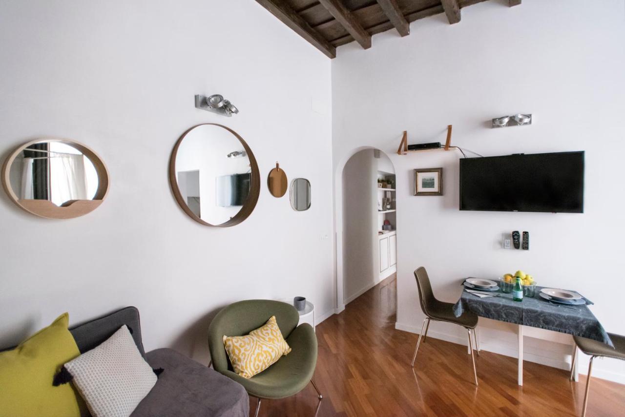 Apartment Near Trevi Fountain Рим Екстериор снимка