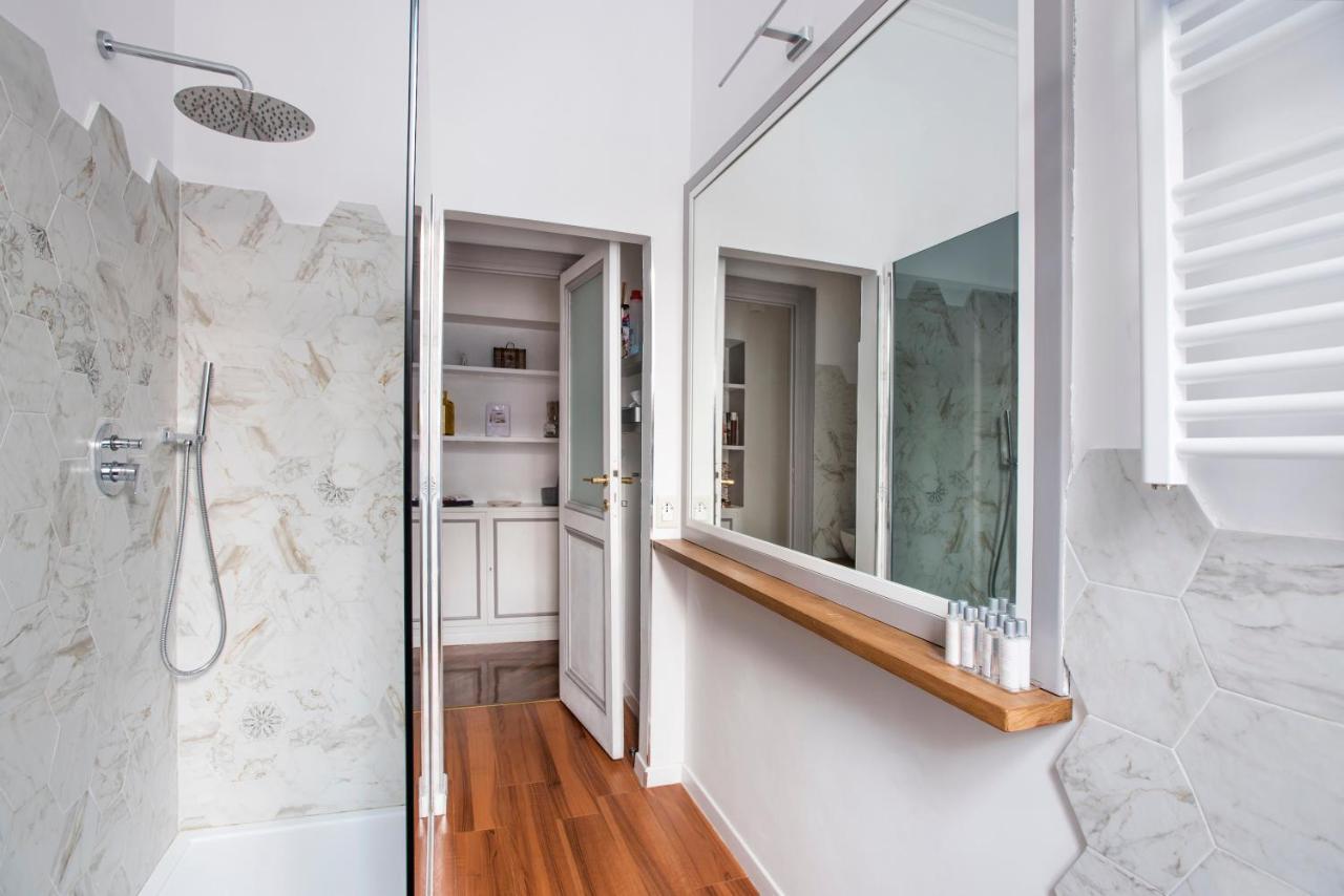 Apartment Near Trevi Fountain Рим Екстериор снимка